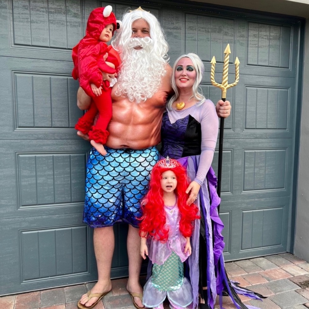 Ursula costume size large